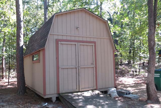 workshop/golf cart storage.