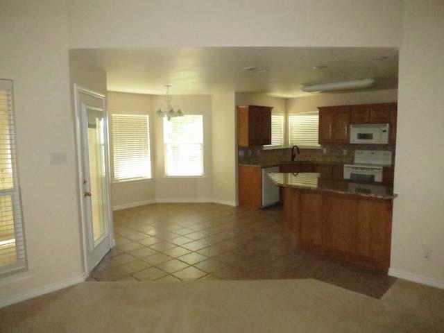 breakfast room adjacent to the kitchen,