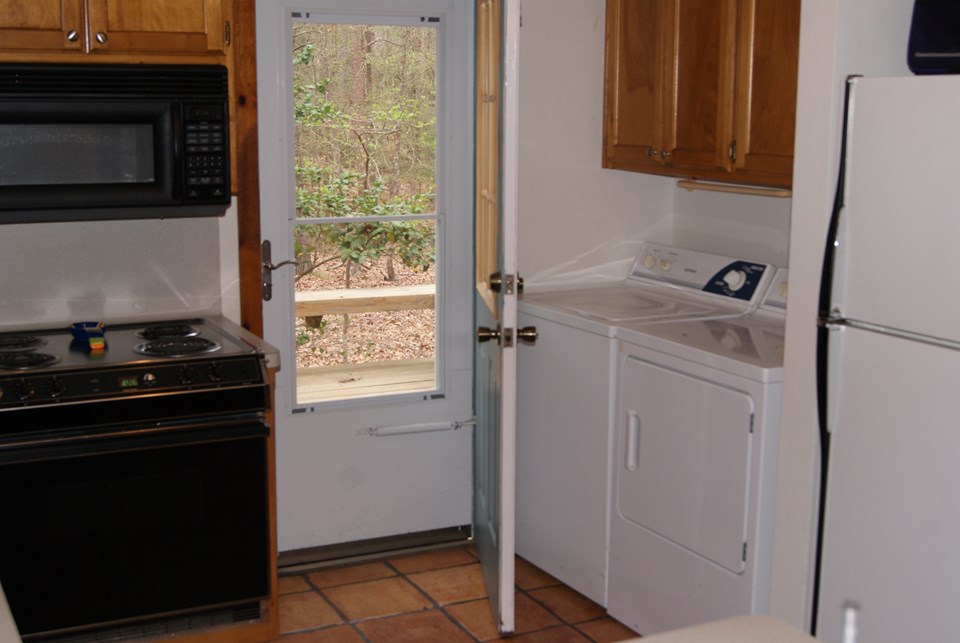 washer & dryer hookups
