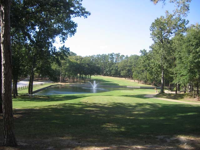 signature hole of holly lake golf course.